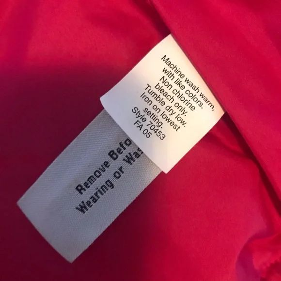 J CREW | Lg | 20” across | Poly fill - Picture 6 of 12